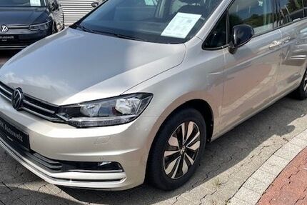 VW Touran 2.400 km 32.898 € Soest 59494