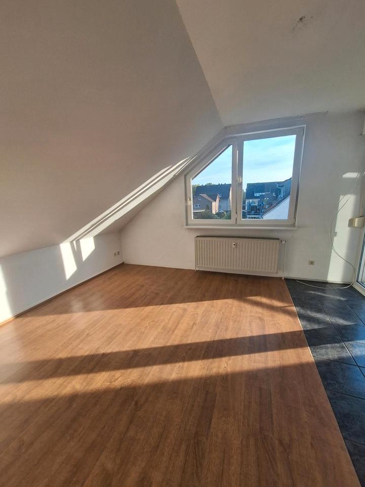 Helle Wohnung in bester Lage zimmer