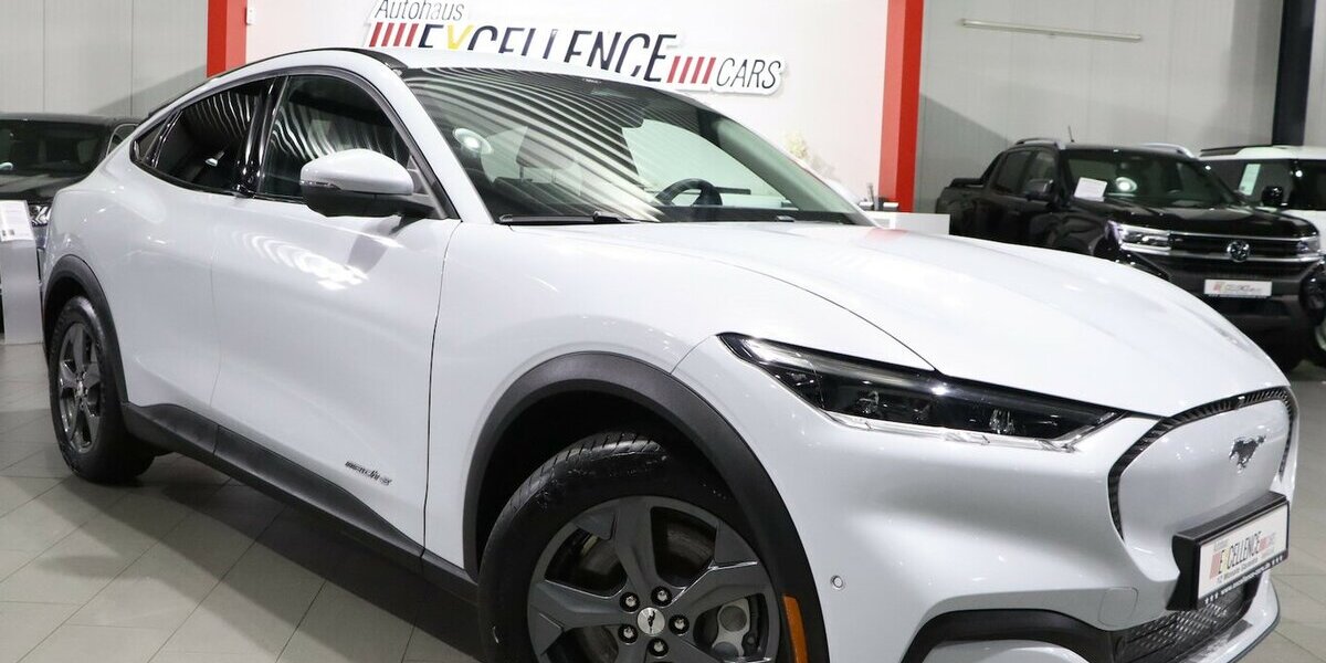 Ford Mustang Mach-E VIRTUAL+360°+NAVI+ / AHK 50.000 km 25.999 &euro; Hamm 59077
