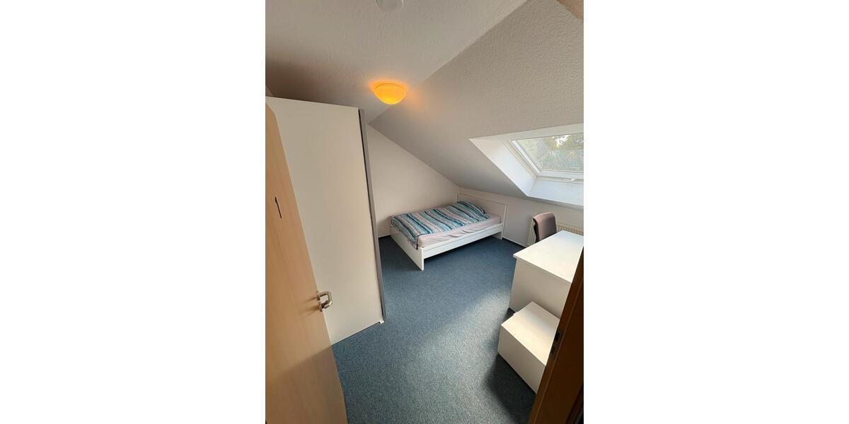 Dachgeschoßwohnung Beckum - 5 Zimmer, 124 m&sup2;, 240.000&euro; | Angebot:25376604