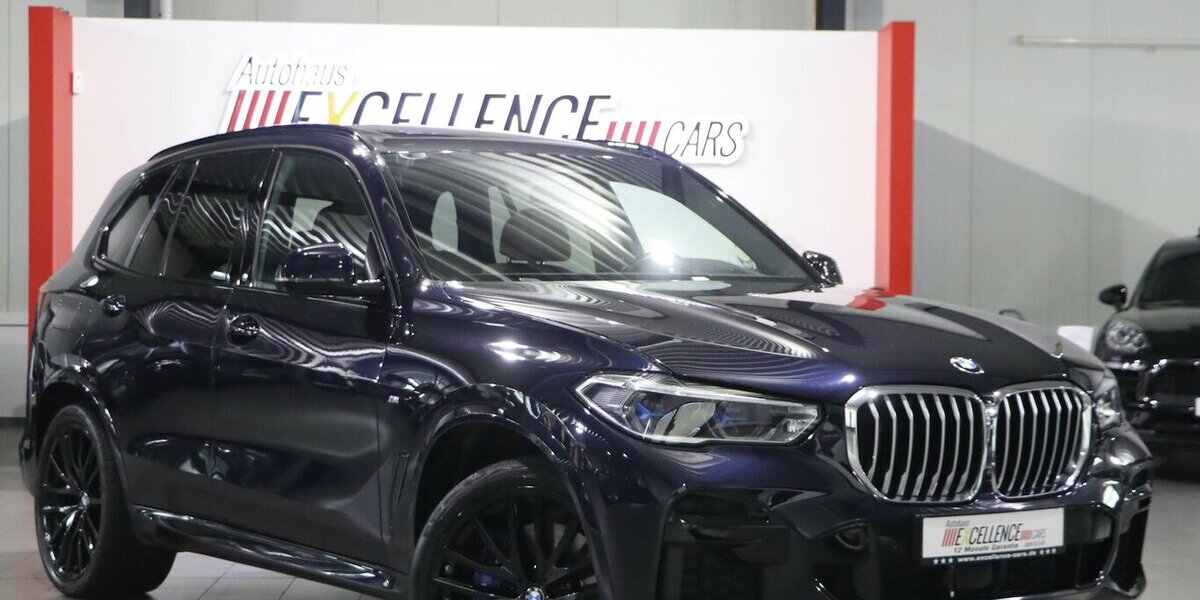 BMW X5 xDrive 40d INDIVIDUAL M-SPORTPAKET SKY-LOUNGE 116.847 km 55.555 &euro; Hamm 59077