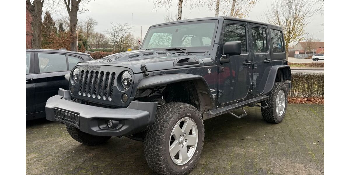 Jeep Wrangler 128.000 km 28.800 € Bergkamen 59192