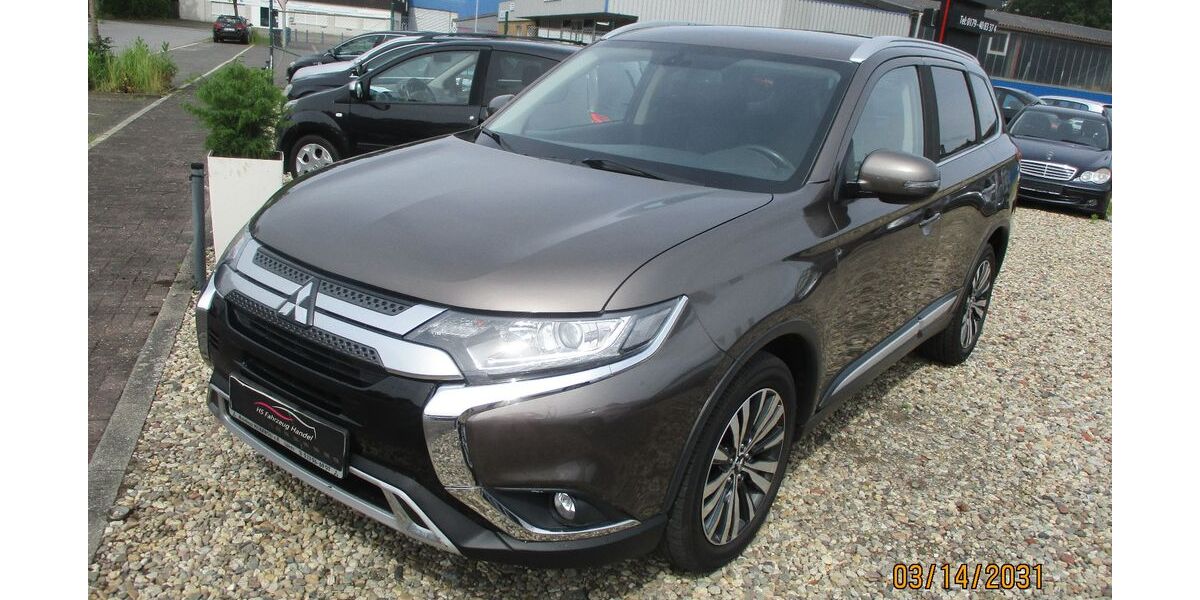 Mitsubishi Outlander 89.521 km 17.999 &euro; Selm 59379