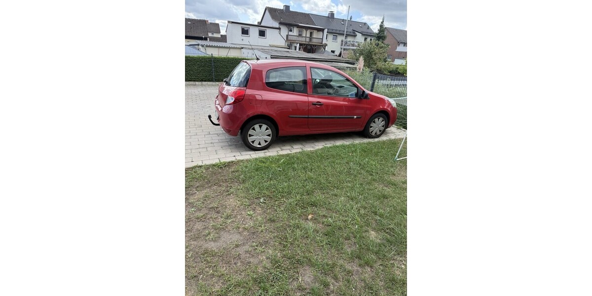 Renault Clio 190.000 km 2.399 € Hamm 59065