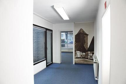 vielseitig nutzbare Büro- oder Praxisfläche in bester Lage | 75qm zimmer