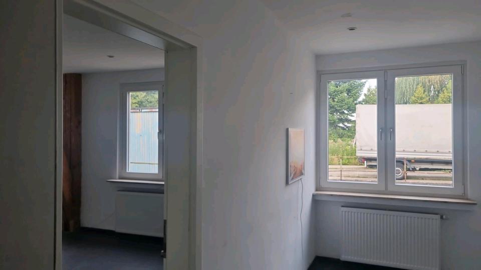 700m² Lager + 85m² Büro + Freiflächen zimmer