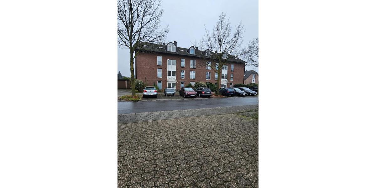 Dachgeschoßwohnung Unna Alte Heide - 1 Zimmer, 40 m&sup2;, 300&euro; | Angebot:25333118