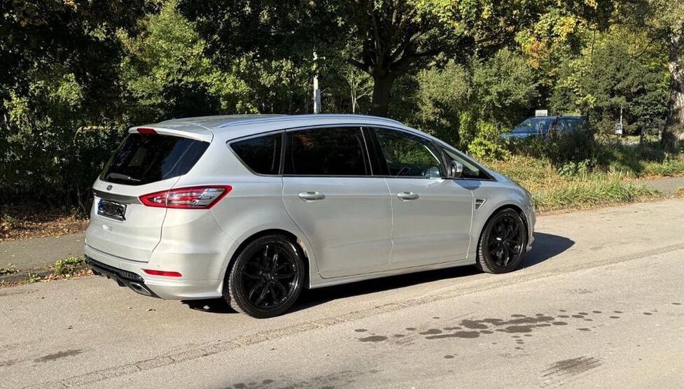Ford S-Max 176.000 km 14.900 € Hamm 59077
