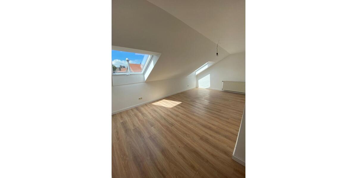 Dachgeschoßwohnung Sendenhorst - 2 Zimmer, 77 m&sup2;, 700&euro; | Angebot:26359726
