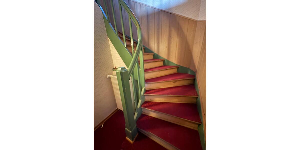 Reihenmittelhaus sanierungsbedürftig gut f. HandwerkerInvestoren 3.5 zimmer