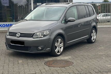 VW Touran 124.225 km 12.700 € Olfen 59399