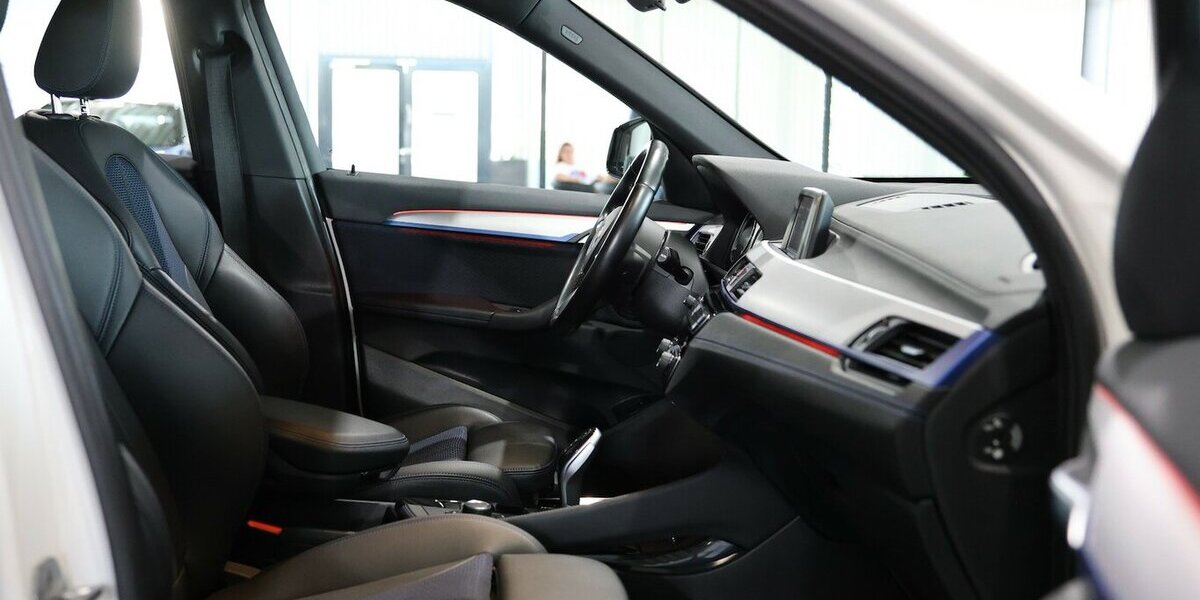 BMW X1 sDrive 20i M-SPORT SHADOW / LED, LEDER, NAVI+ 92.000 km 25.777 &euro; Hamm 59077