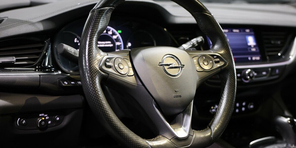 Opel Insignia ST 2.0 D 4x4 ULTIMATE OPC-LINE SPORT 149.000 km 17.991 &euro; Hamm 59077