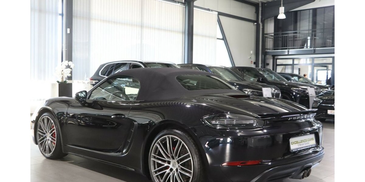 Porsche Boxster 718 S SPORT-CHRONO-PLUS / BOSE / 20-ZOLL 55.000 km 59.911 € Hamm 59077