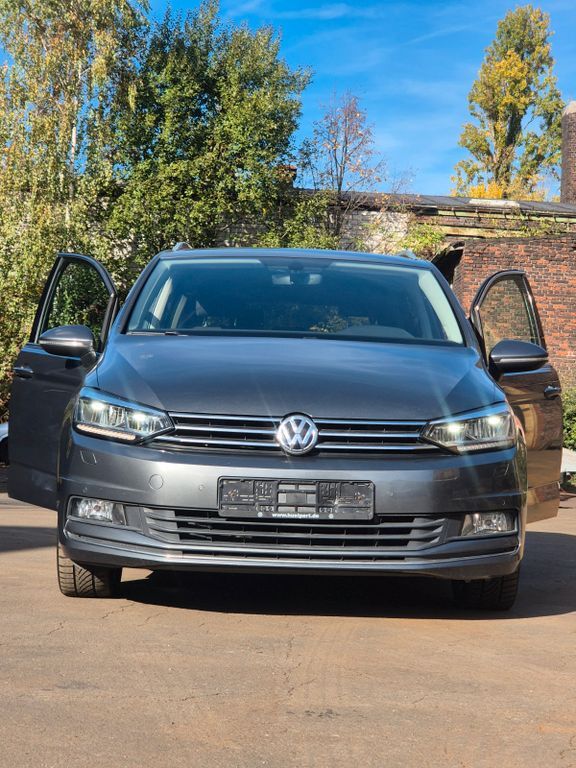 VW Touran 181.236 km 14.999 € Lünen 44532