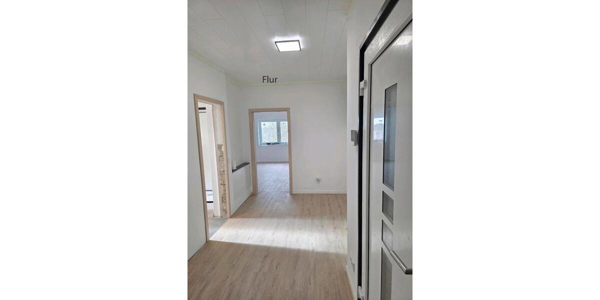 Dachgeschoßwohnung Möhnesee - 3 Zimmer, 85 m&sup2;, 240.000&euro; | Angebot:25079518