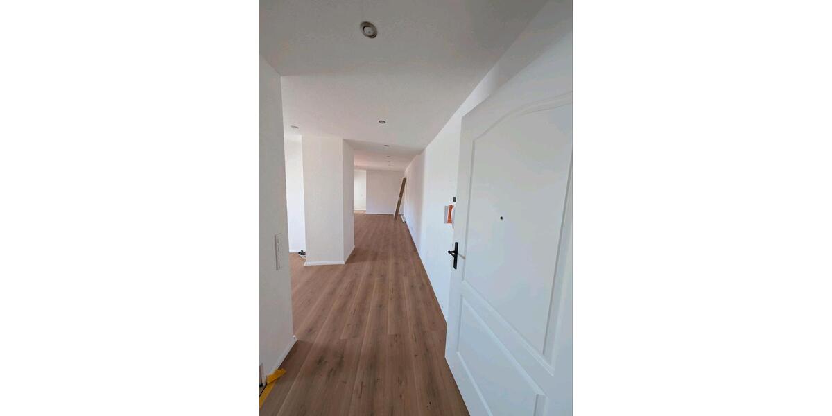Dachgeschoßwohnung Soest - 4 Zimmer, 100 m&sup2;, 1.450&euro; | Angebot:26326070