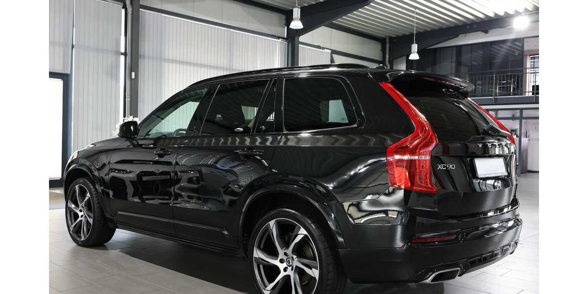 Volvo XC90 T8 P-HEV AWD EXPRESSION R-DESIGN / 7-SITZER 143.000 km 36.777 &euro; Hamm 59077