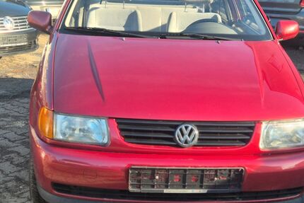 VW Polo 73.724 km 2.100 &euro; Lünen 44532
