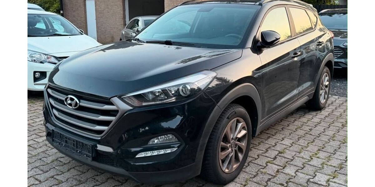 Hyundai TUCSON 76.000 km 13.750 &euro; Ascheberg 59387