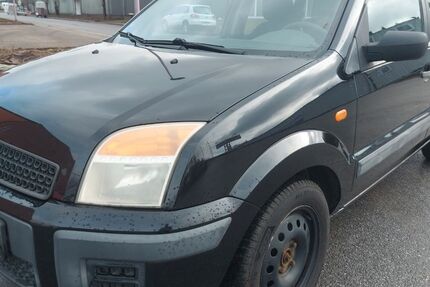 Ford Fusion 242.000 km 750 &euro; Unna 59423