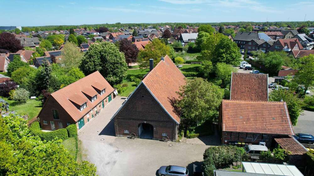 Einfamilienhaus Ascheberg - 18 Zimmer, 660 m&sup2;, 1.795.000&euro; | Angebot:25400908