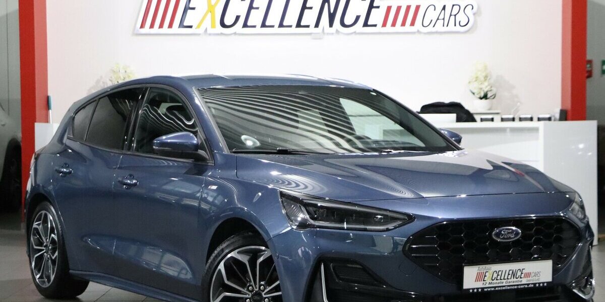 Ford Focus EB HYBRID ST-LINE SPORT VIGNALE MATRIX-LED 34.000 km 22.222 &euro; Hamm 59077