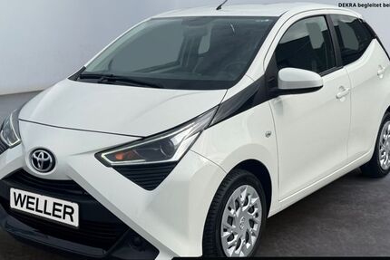 Toyota Aygo (X) 43.557 km 10.980 &euro; Hamm 59067