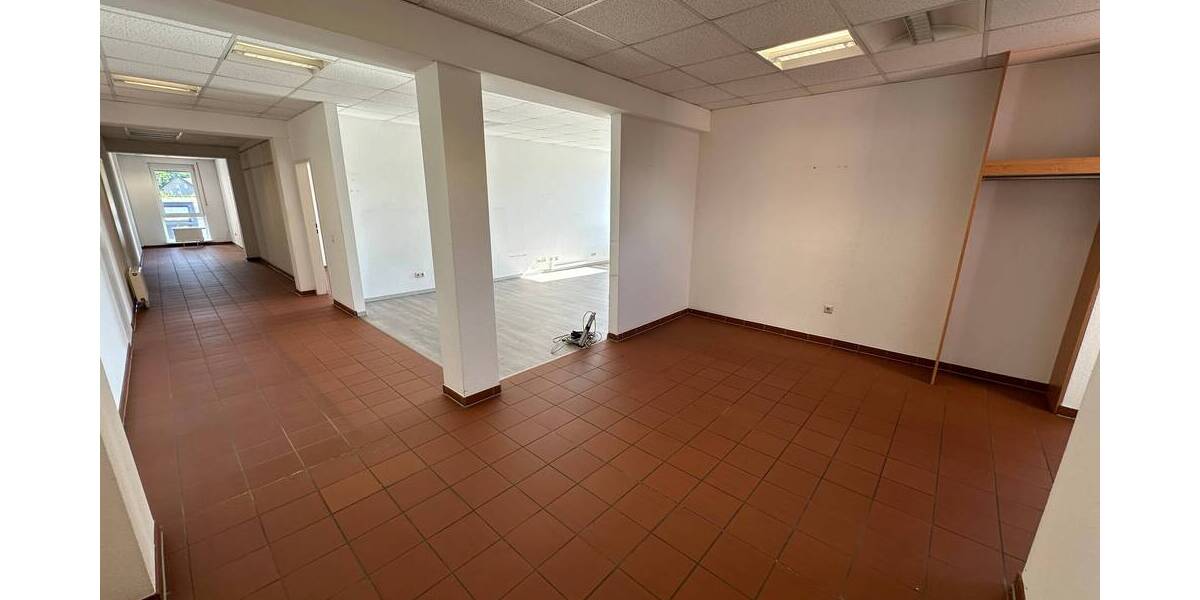 Gewerbeobjekt Unna Massen - 6 Zimmer, 200 m&sup2;, 1.800&euro; | Angebot:25768499