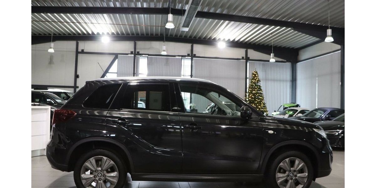 Suzuki Vitara 1.0 CLUB / NAVI+KAMERA, KLIMAAUTOMATIK 62.000 km 12.444 &euro; Hamm 59077