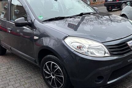Dacia Sandero 157.236 km 1.995 &euro; Ahlen 59229