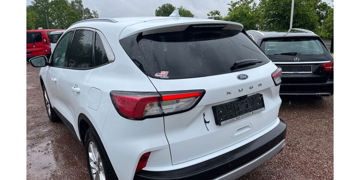 Ford Kuga 43.346 km 17.800 &euro; Fröndenberg 58730