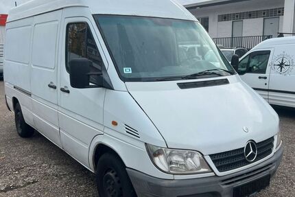 Mercedes-Benz Sprinter 471.587 km 3.400 € Hamm 59067