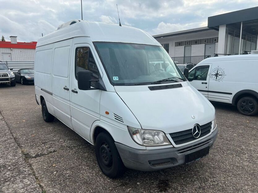 Mercedes-Benz Sprinter 471.587 km 3.400 € Hamm 59067