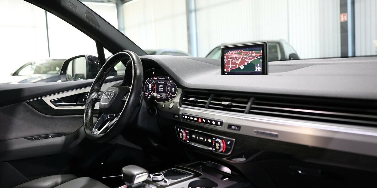 Audi Q7 3.0 TDI Q S-LINE SPORT BLACK / 7-SITZER / TOP 129.000 km 33.444 &euro; Hamm 59077