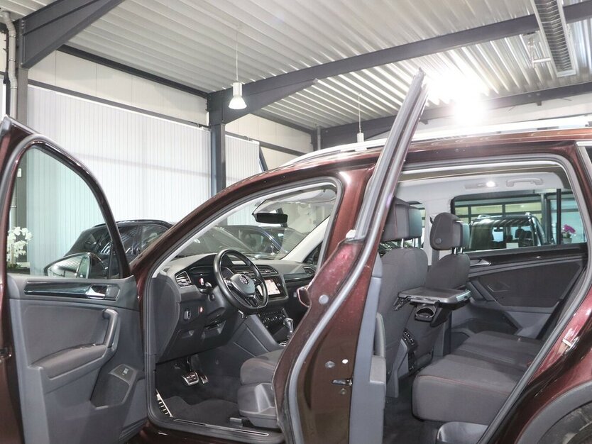 VW Tiguan 1.4 TSI DSG 4M SOUND / PANORAMA / AID 116.000 km 19.777 € Hamm 59077