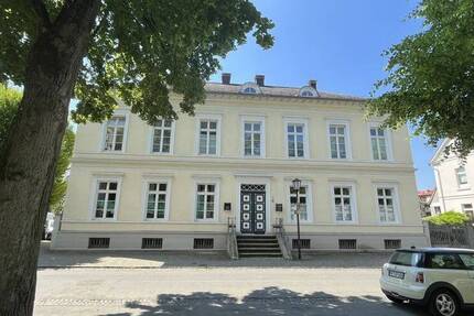 2-3-Zimmer-AltbauWohnung in Bestlage von Detmold