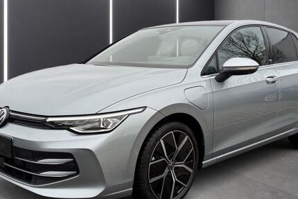 VW Golf 3.500 km 48.890 &euro; Werl 59457