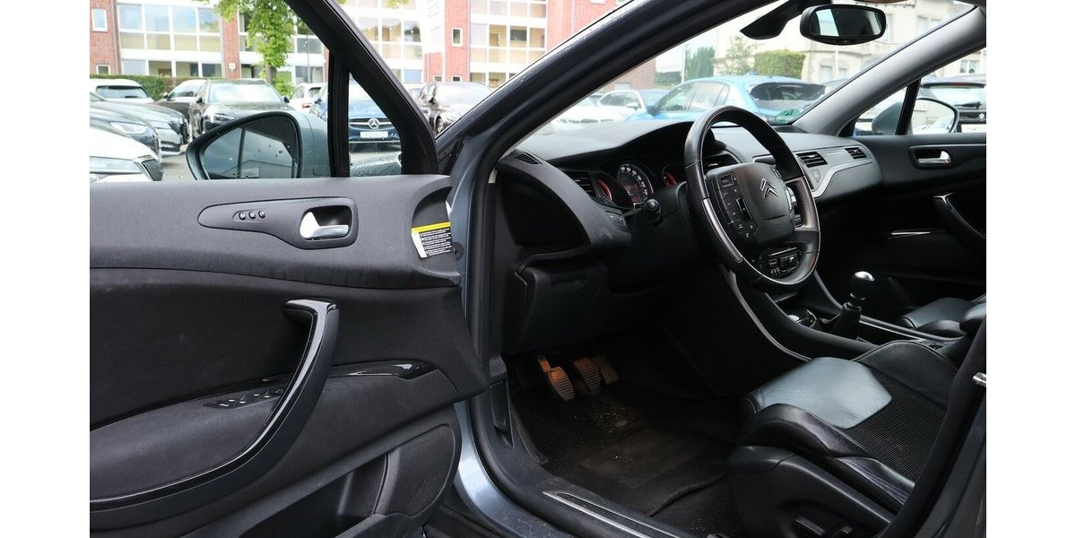 Citroen C5 2.0 HDI EXCLUSIVE / LEDER / NAVI+ 180.000 km 2.777 &euro; Hamm 59077