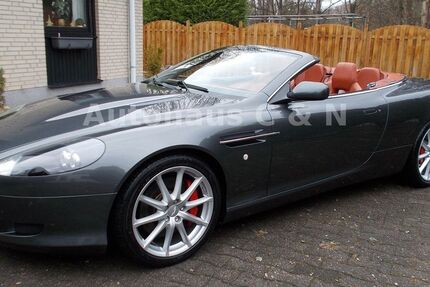 Aston Martin DB9