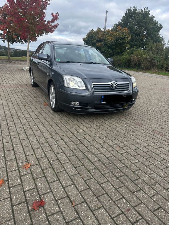 Toyota Avensis 96.000 km 5.249 € Fröndenberg 58730