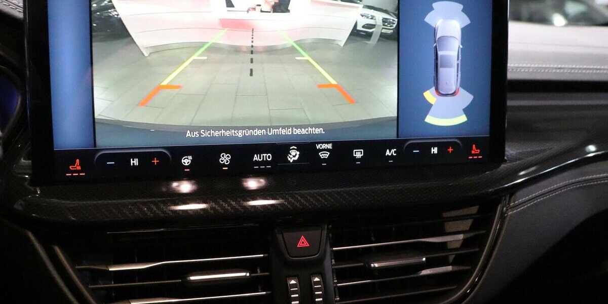 Ford Focus EB HYBRID ST-LINE SPORT VIGNALE MATRIX-LED 34.000 km 22.222 &euro; Hamm 59077