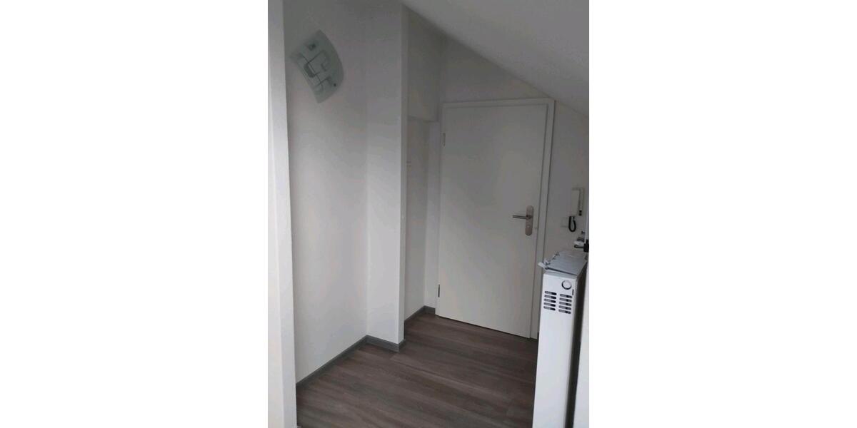 Dachgeschoßwohnung Hamm Bockum - 2 Zimmer, 40 m&sup2;, 400&euro; | Angebot:25439124