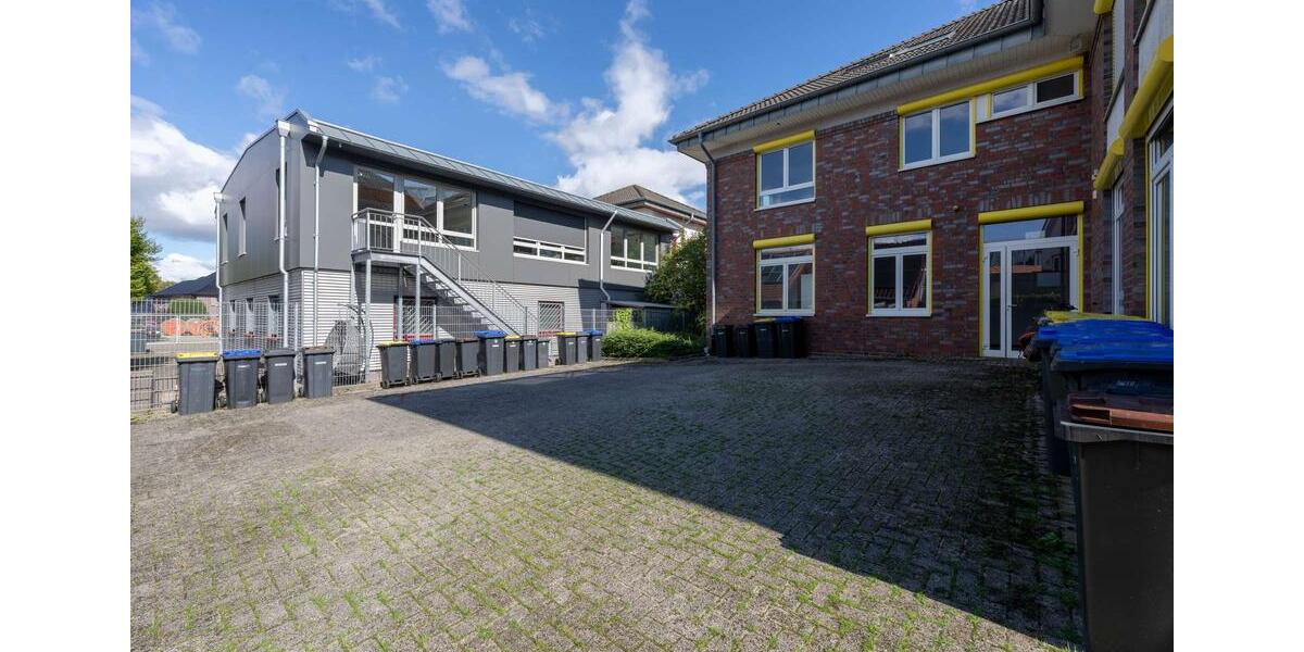 Moderne ca. 89 m² große Bürofläche in verkehrsgünstiger Lage von Südkirchen zimmer