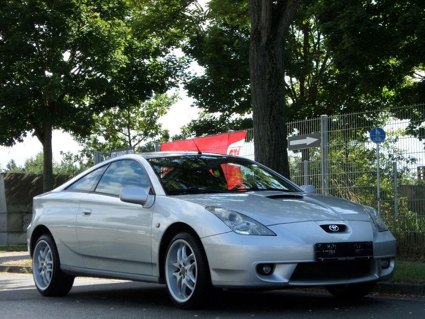 Toyota Celica 156.801 km 6.950 € Hamm 59075