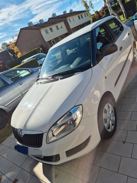 Skoda Fabia 101.000 km 4.400 € Ahlen 59227