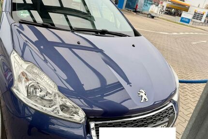 Peugeot 208 51.000 km 6.899 &euro; Bergkamen 59192