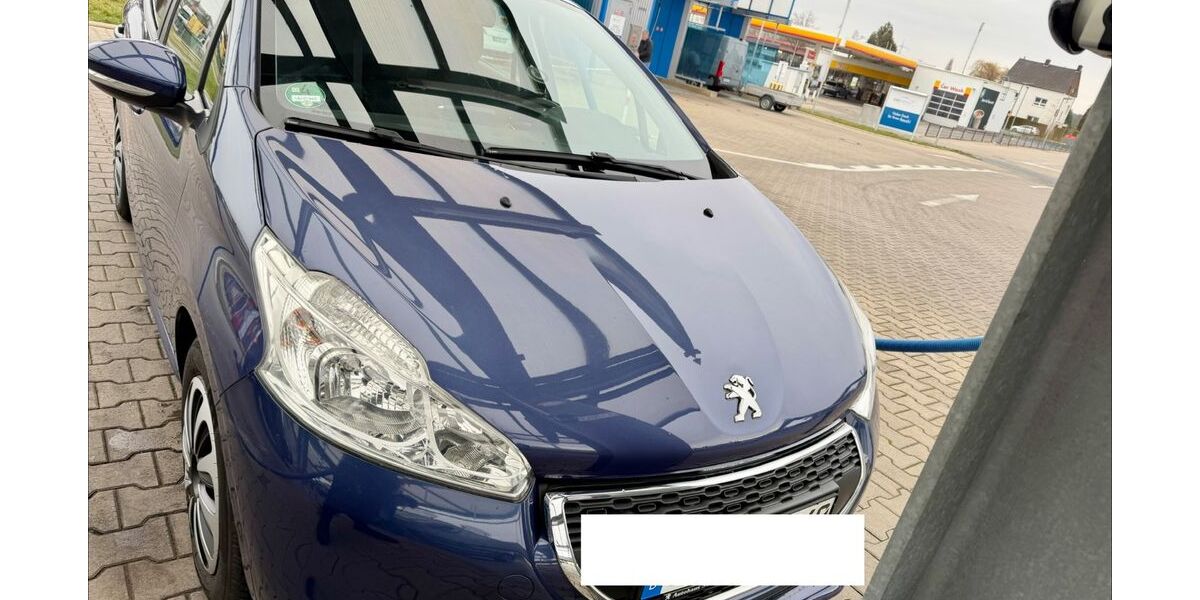 Peugeot 208 51.000 km 6.899 &euro; Bergkamen 59192