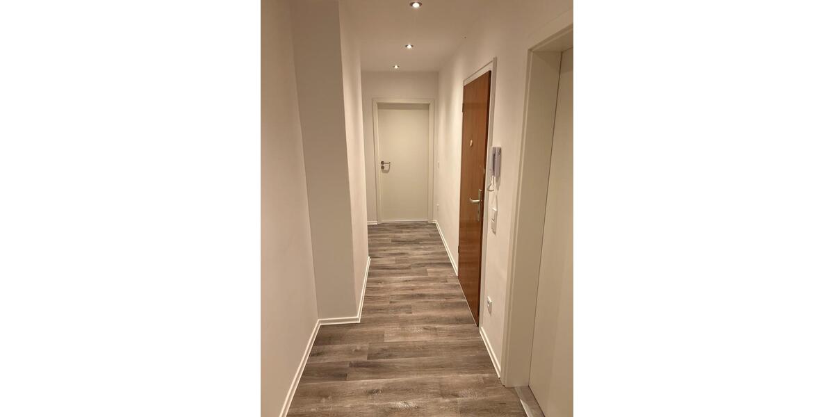 Gepflegte Etagenwohnung zu vermieten !!! 4 zimmer