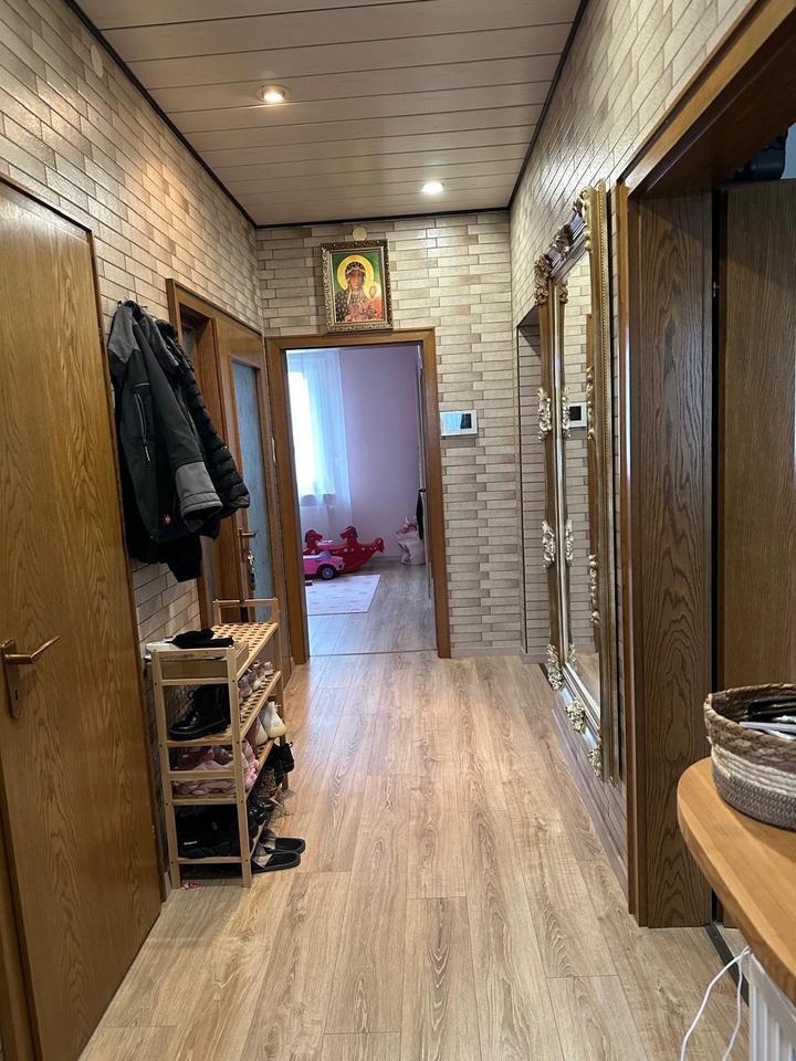 Anfragestopp - Renovierte 3,5-Zi. mit Balkon – 95 m² zimmer